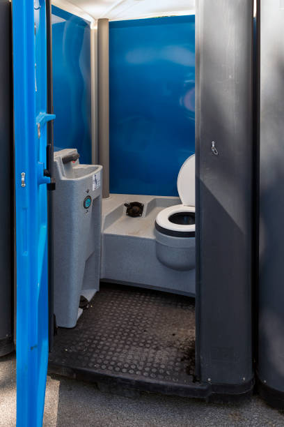 Best Handicap porta potty rental  in Champaign, IL